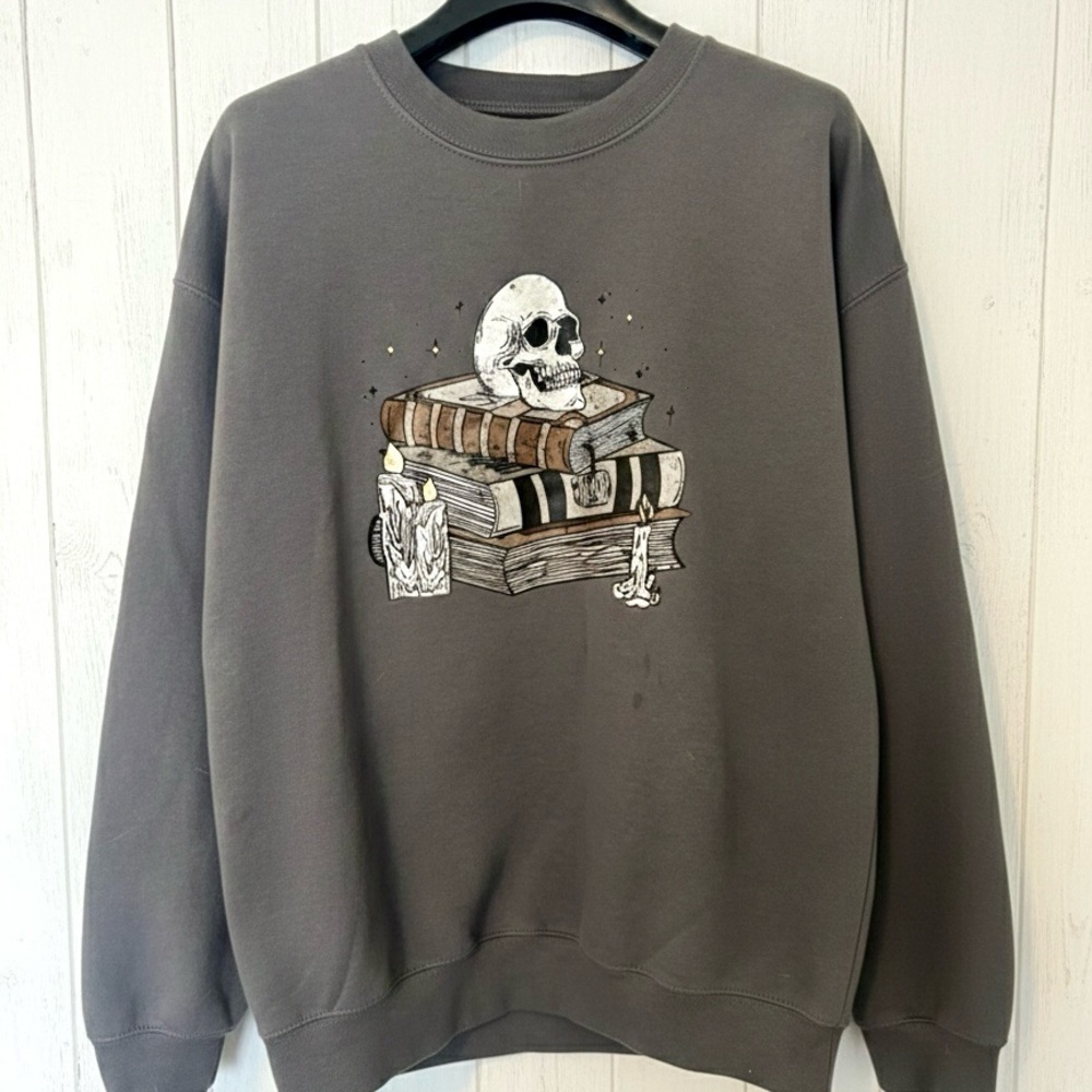 Gray Skull & Books Graphic Crewneck Sweater - Size Large